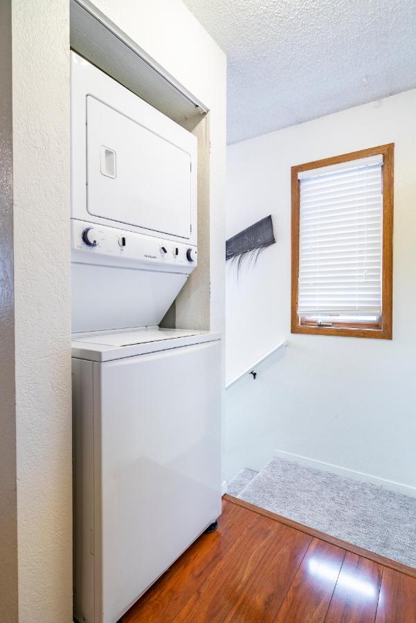 Polar Bear Den Apartment Анкъридж Екстериор снимка